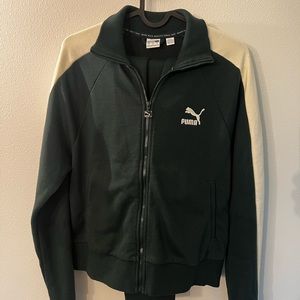 Small top, medium bottom